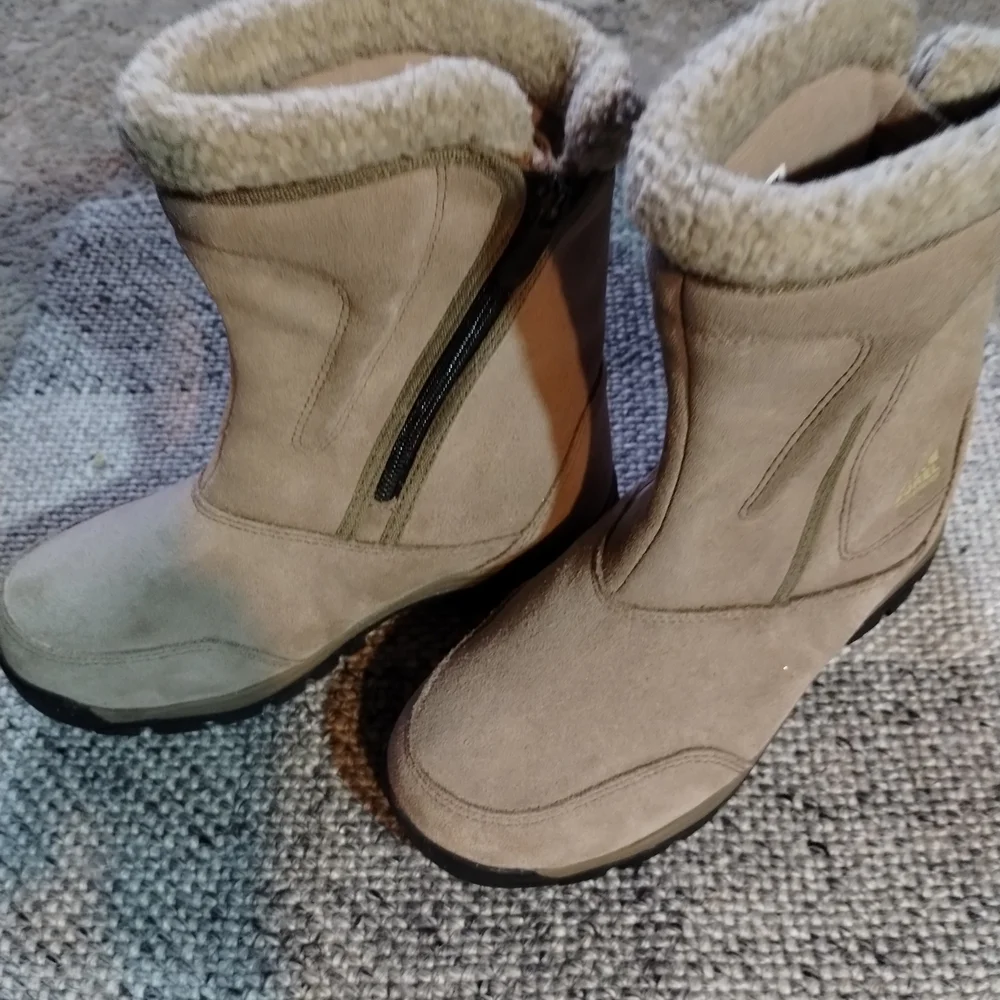 Sorel Women's Tan Winter Waterfall Boots Sz 6.5 - Picture 5 of 6